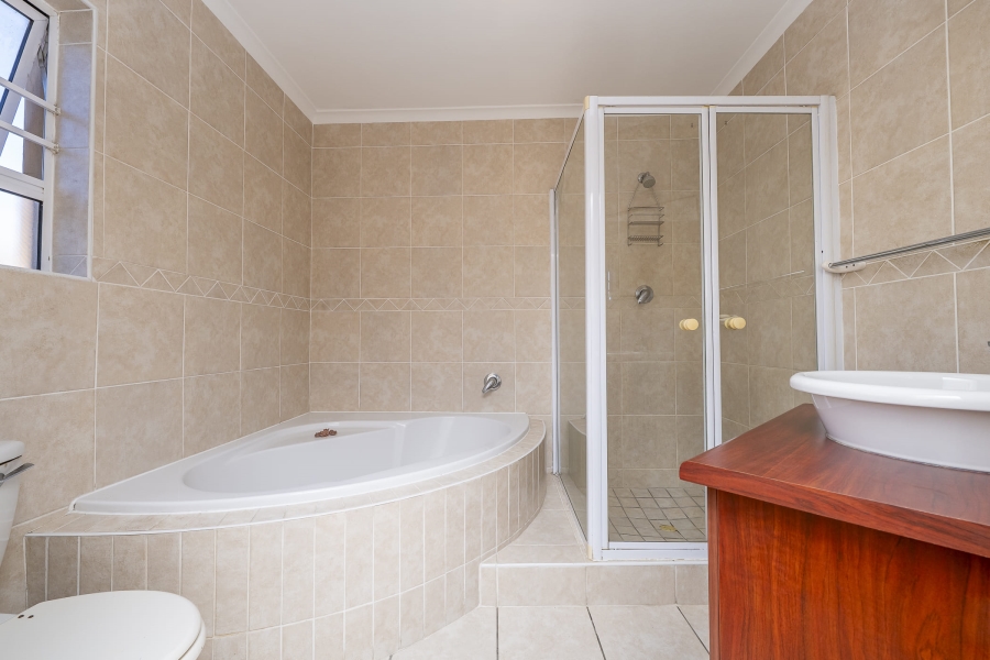3 Bedroom Property for Sale in Protea Heights Western Cape